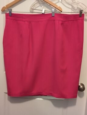 Vibrant 100% Silk Pink Skirt - Elisabeth by Liz Claiborne -  Size 18